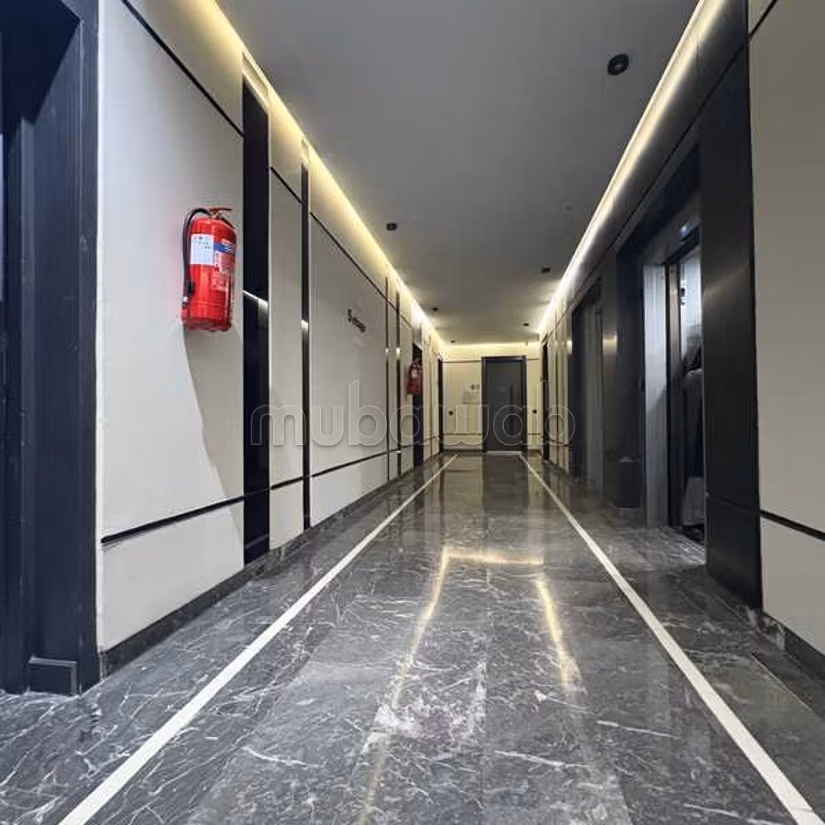 Ufficio in Affitto di 80.0 m² a Casablanca, Oulfa
