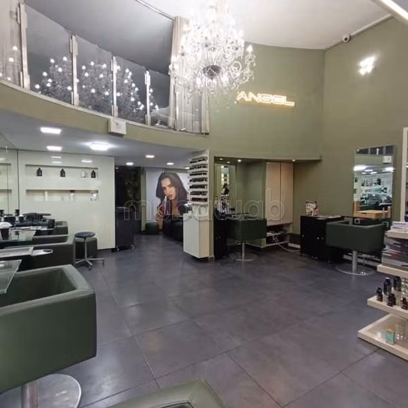 Commercieel pand te koop van 253.0 m² in Casablanca, Racine