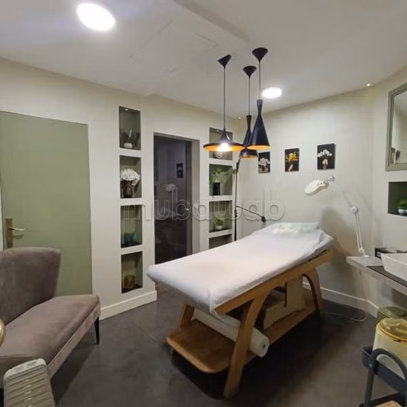 Commercieel pand te koop van 253.0 m² in Casablanca, Racine