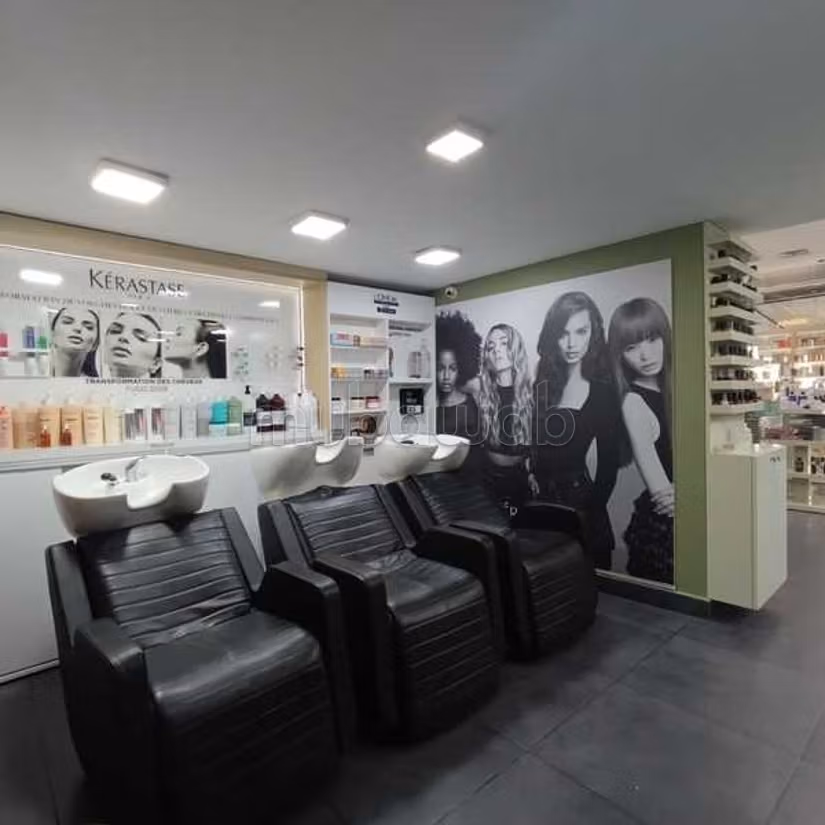 Commercieel pand te koop van 253.0 m² in Casablanca, Racine