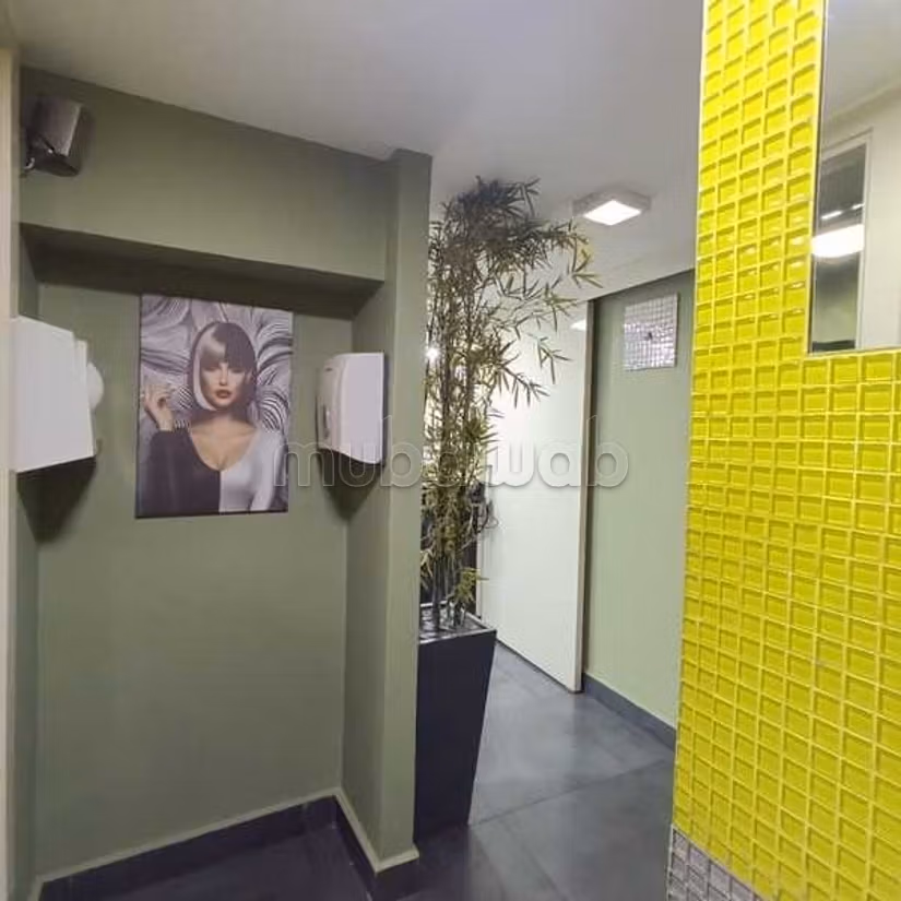 Commercieel pand te koop van 253.0 m² in Casablanca, Racine