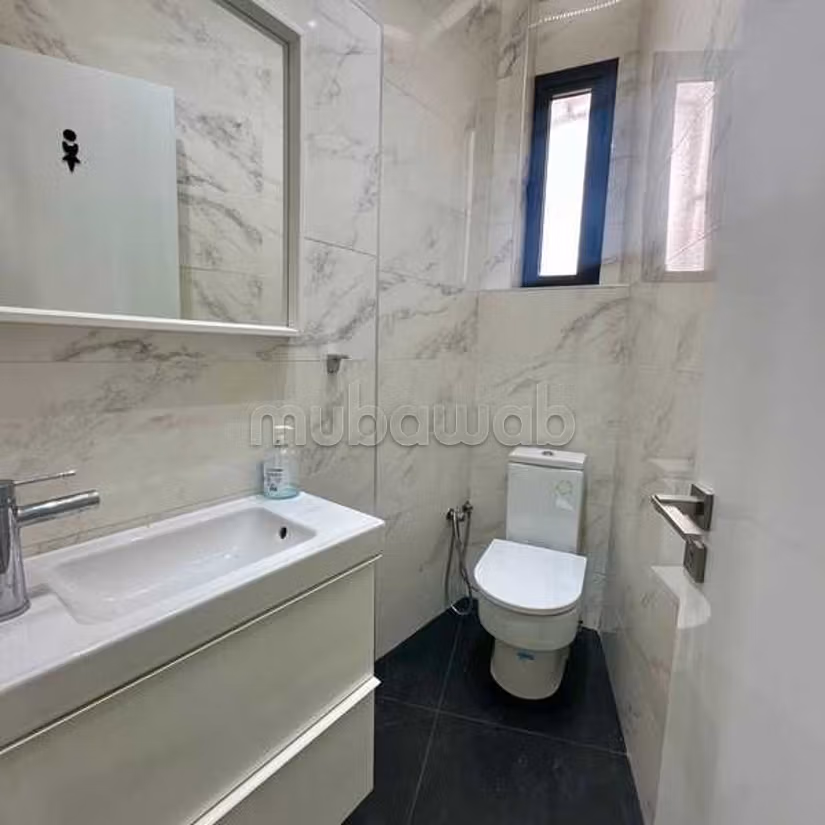 Ufficio in Affitto di 90.0 m² a Casablanca, Ospedali