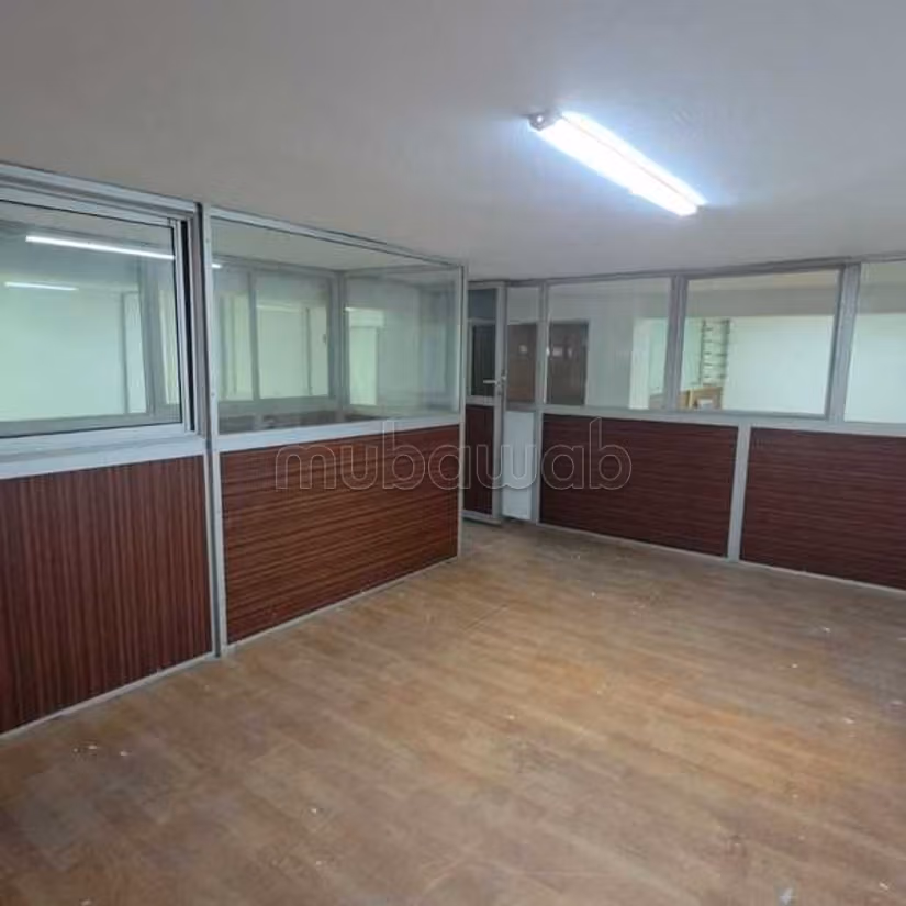 Negozio in affitto di 87.0 m² a Casablanca, Ospedali