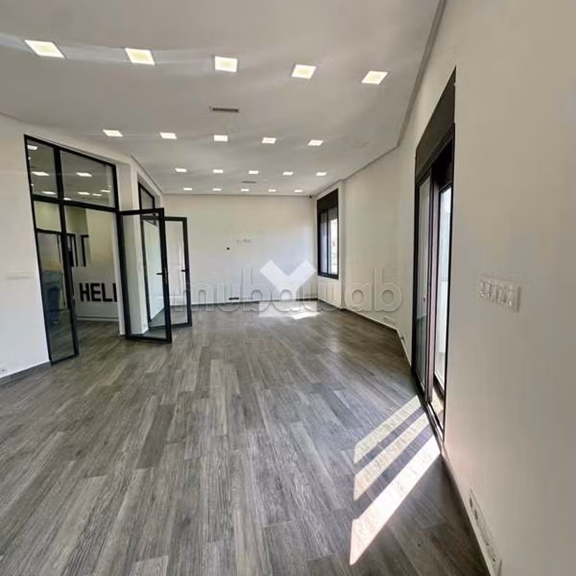 Ufficio in Vendita di 90,0 m² a Casablanca, Ospedali