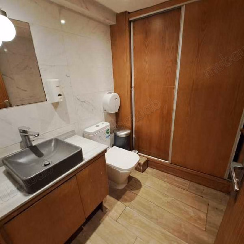Commerciële ruimte te huur van 105.0 m² in Casablanca, Californië
