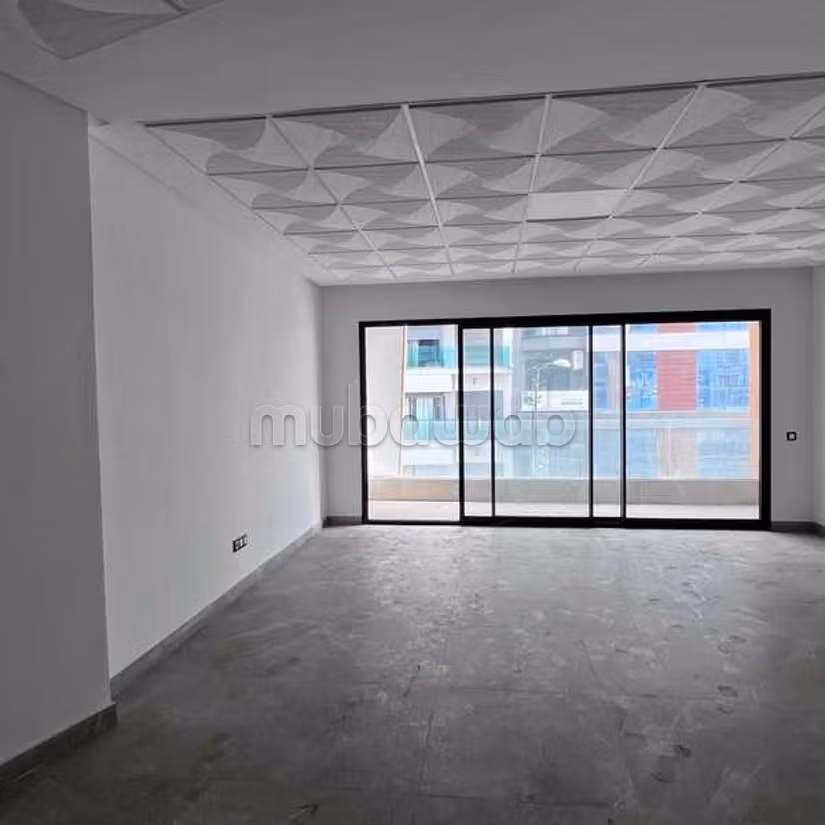 Ufficio in Affitto di 73.0 m² a Casablanca, Roches Noires