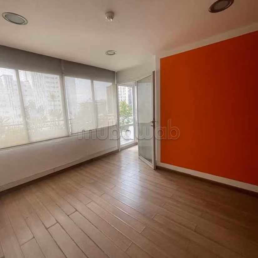 Ufficio in Vendita di 122.0 m² a Casablanca, Ospedali
