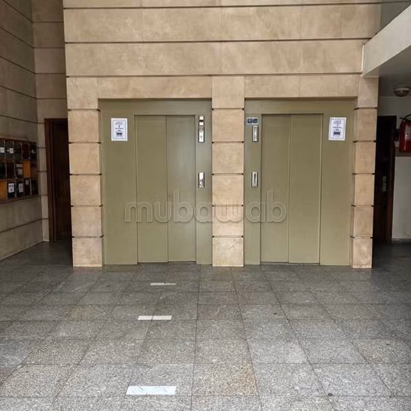 Ufficio in Vendita di 122.0 m² a Casablanca, Ospedali