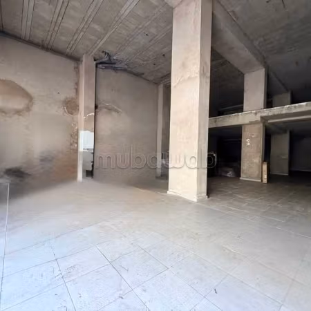 Negozio commerciale in affitto di 273.0 m² a Casablanca, Gauthier