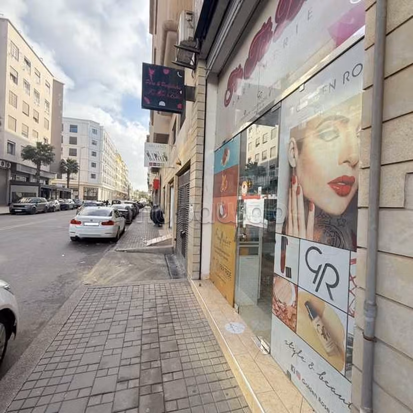 Local comercial a la venta de 76.0 m² en Casablanca, Val Fleuri