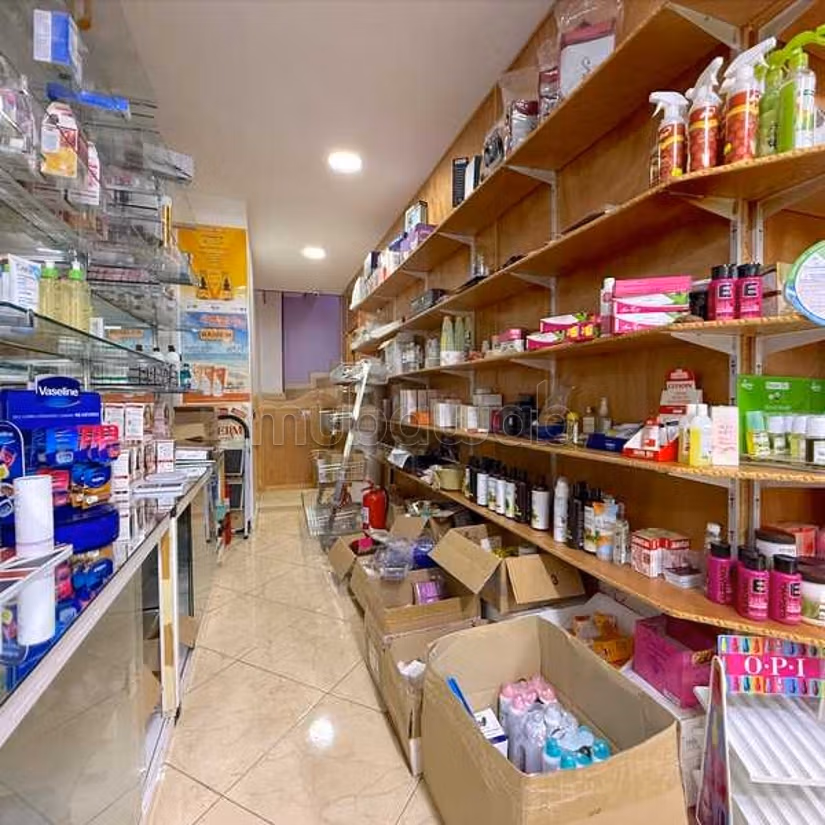 Local comercial a la venta de 76.0 m² en Casablanca, Val Fleuri