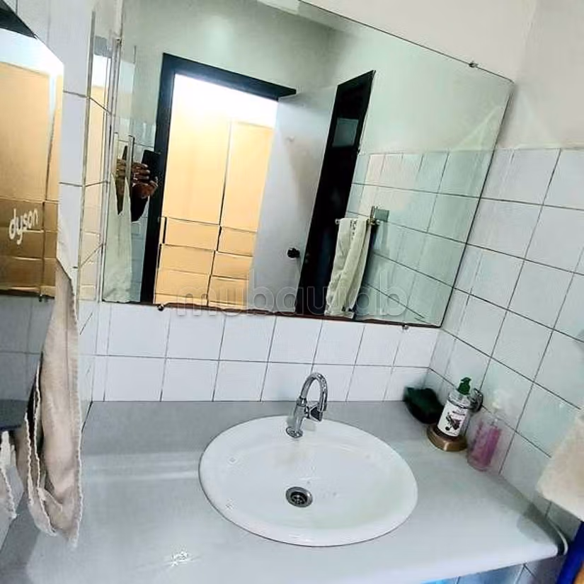 Commerciële ruimte te koop van 272,0 m² in Casablanca, Ziekenhuizen