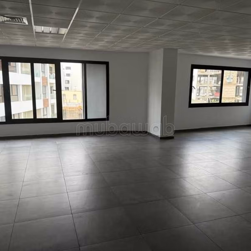 Ufficio in Vendita di 94.0 m² a Casablanca, Ospedali