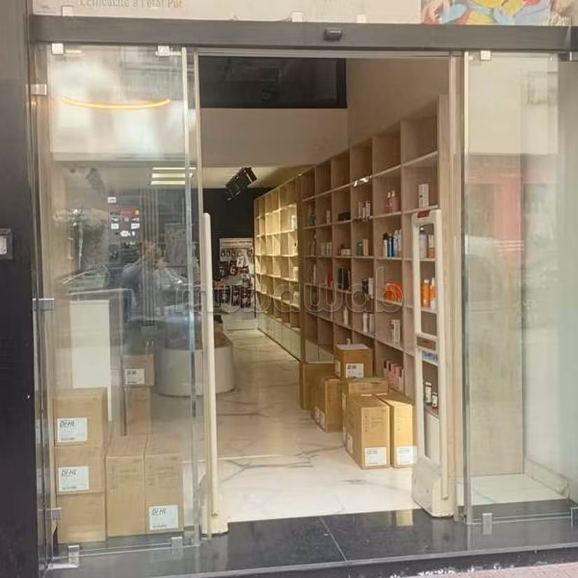 Negozio in vendita di 115,0 m² a Casablanca, Ospedali