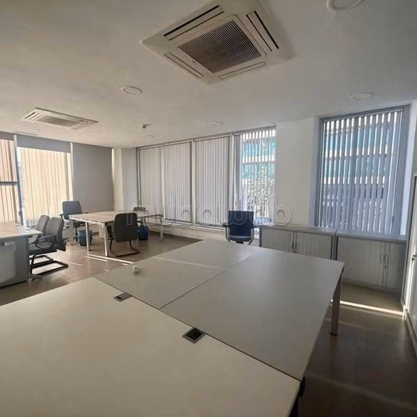 Ufficio in Affitto di 420.0 m² a Casablanca, Bourgogne Anfa