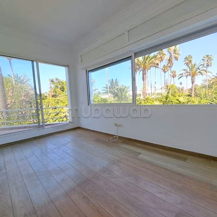 Ufficio in Affitto di 293.0 m² a Casablanca, Ain Diab