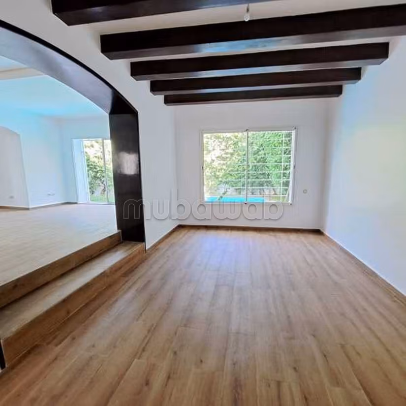 Ufficio in Affitto di 293.0 m² a Casablanca, Ain Diab