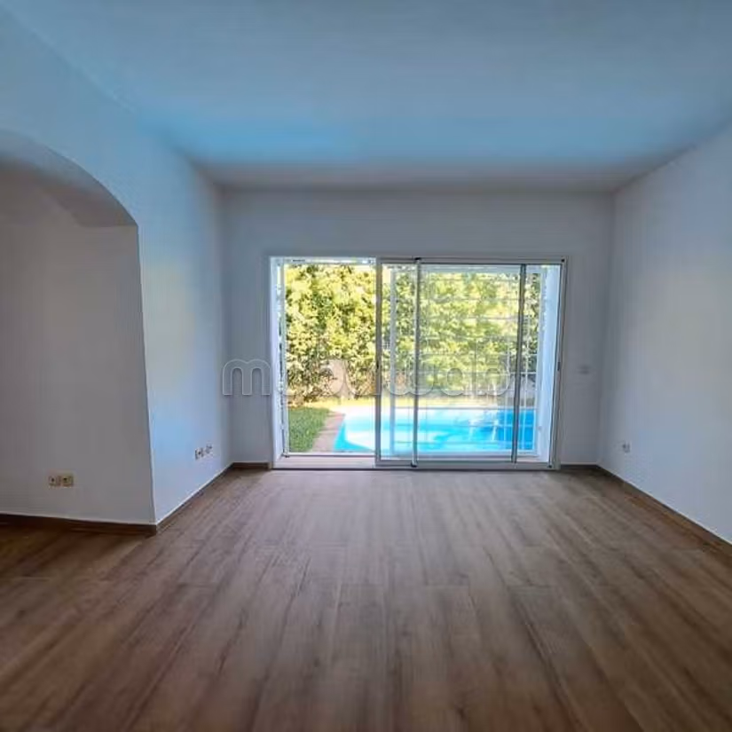 Ufficio in Affitto di 293.0 m² a Casablanca, Ain Diab
