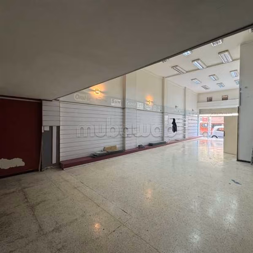 Negozio in affitto di 258,0 m² a Casablanca, Bourgogne Sidi Belyout