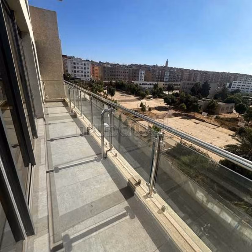 Ufficio in Affitto di 66.0 m² a Casablanca, Anassi