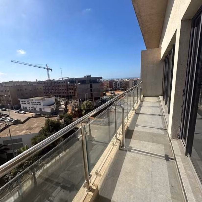Ufficio in Affitto di 66.0 m² a Casablanca, Anassi