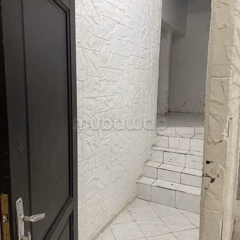 Local comercial a la venta de 180.0 m² en Casablanca, Moulay Youssef