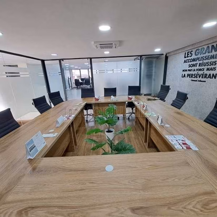 Local comercial a la venta de 193,0 m² en Casablanca, Hospitales