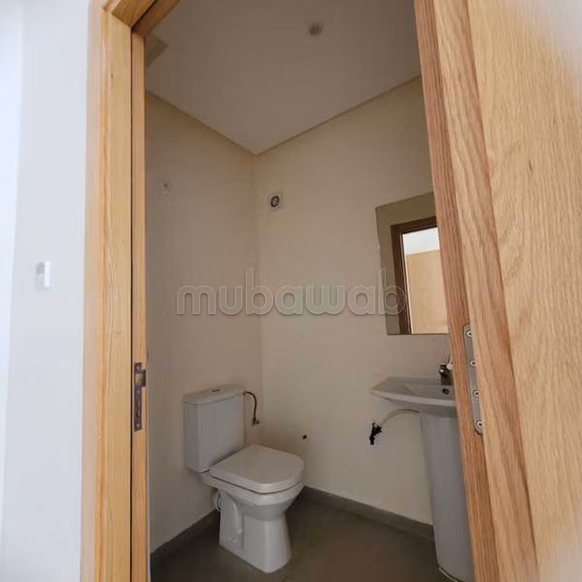Ufficio in Affitto di 47.0 m² a Casablanca, Hay Hassani