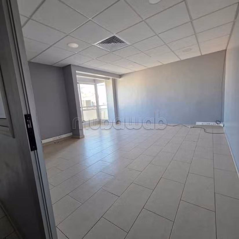 Ufficio in Affitto di 124.0 m² a Casablanca, Bourgogne Anfa
