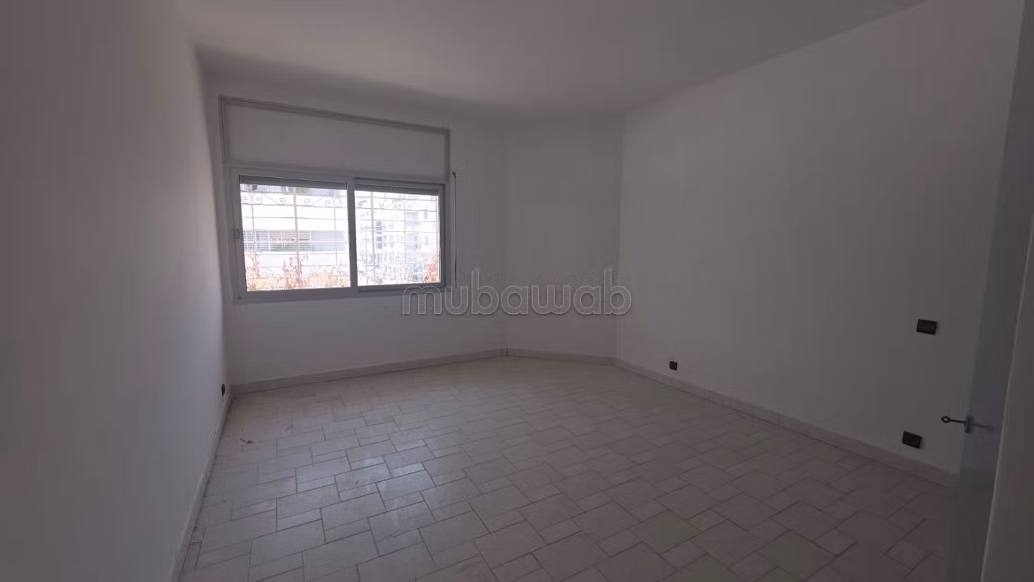 Appartement usage de bureau à louer à l'agdal