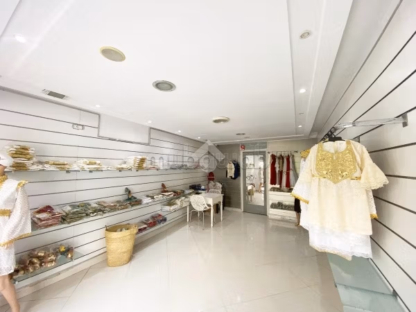 Local commercial en vente