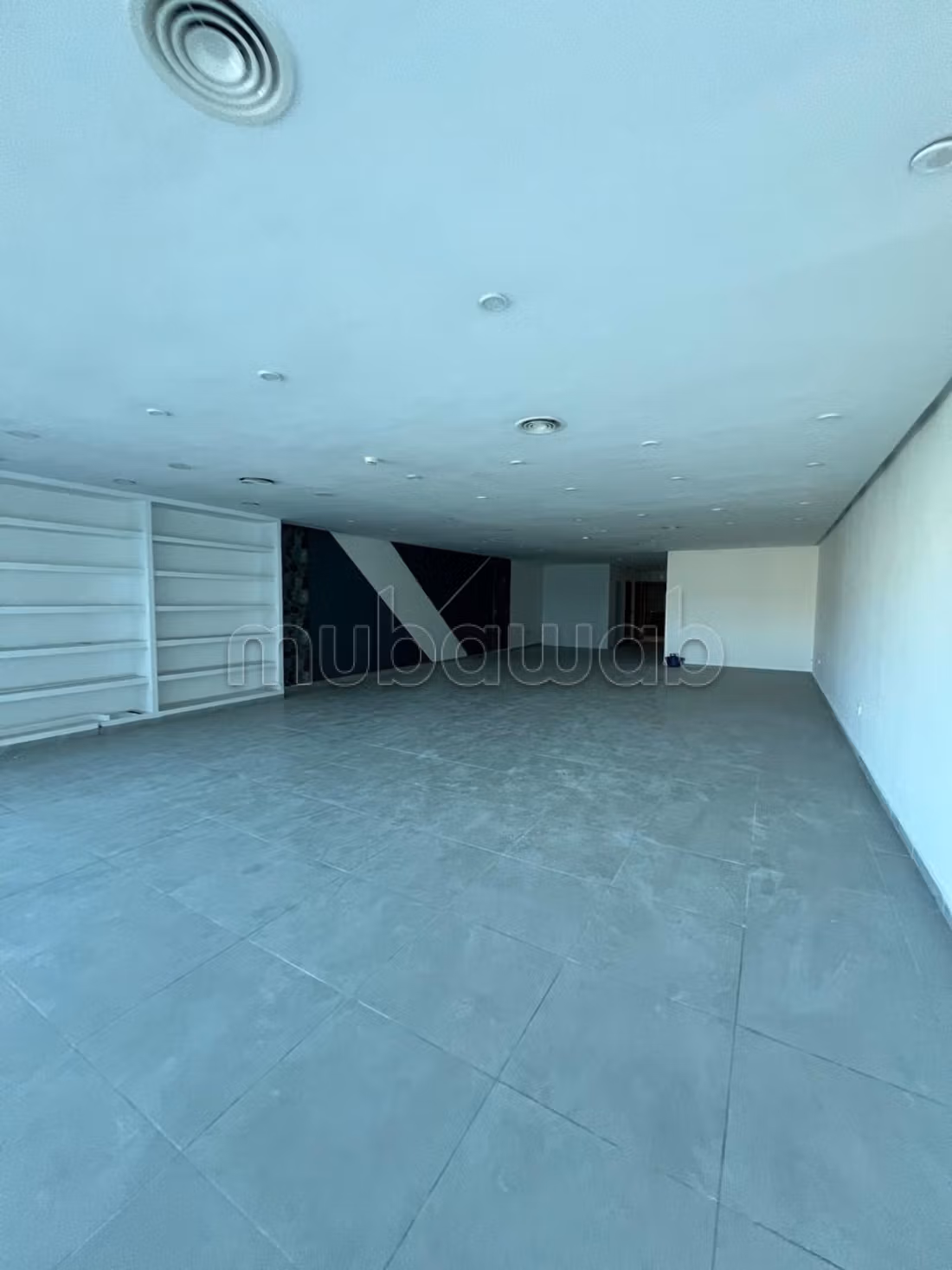 Location plateau bureau business center mozart