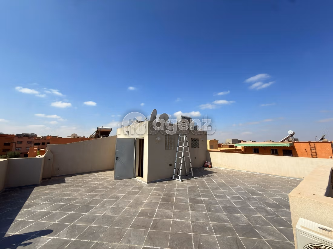 Villa à vendre 300 m², 4 chambres Azzouzia Marrakech