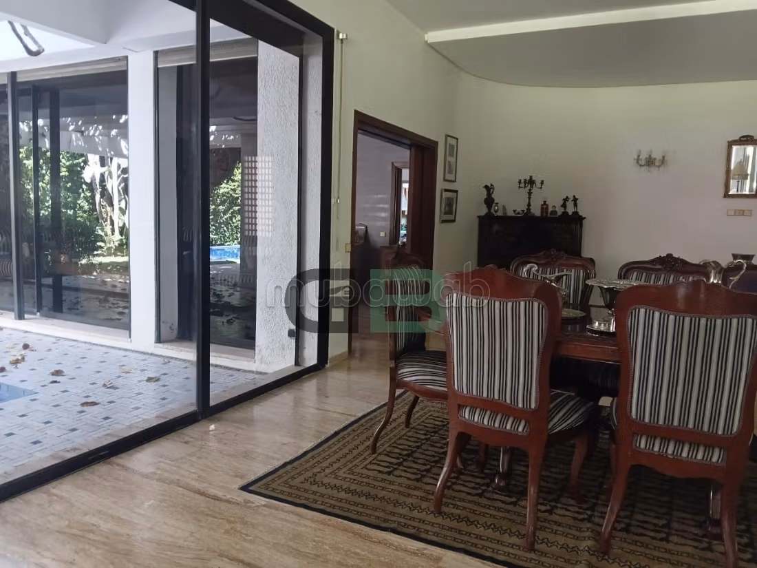Villa 1540m² da ristrutturare 5 saloni, piscina, Anfa