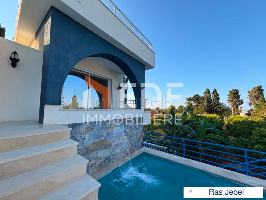 For Rent Charming villa with pool in Ras Jebel