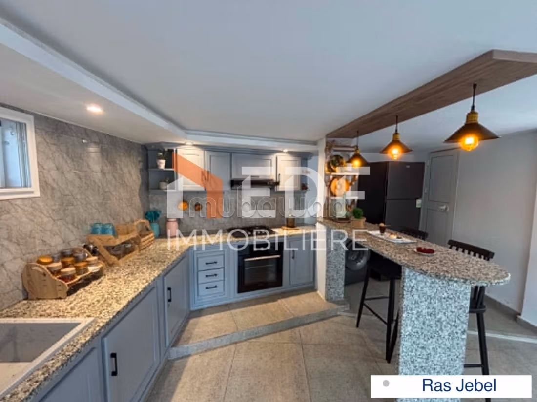 For Rent Charming villa with pool in Ras Jebel