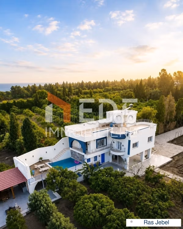 A Louer villa de Charme avec piscine à Ras Jebel