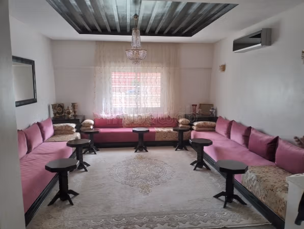 Bel appartement RDC 2 chambres et 2 salons