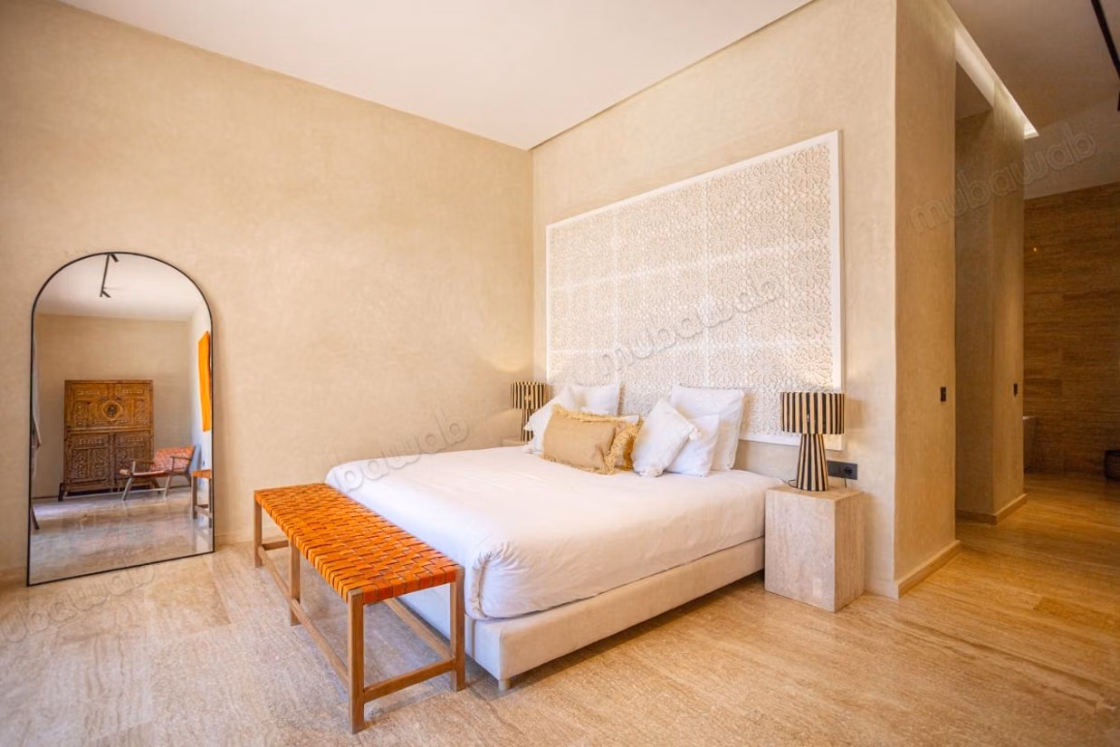 Maison de luxe à vendre à Amelkis. 
Surface totale 550 m². 
Bien meublé