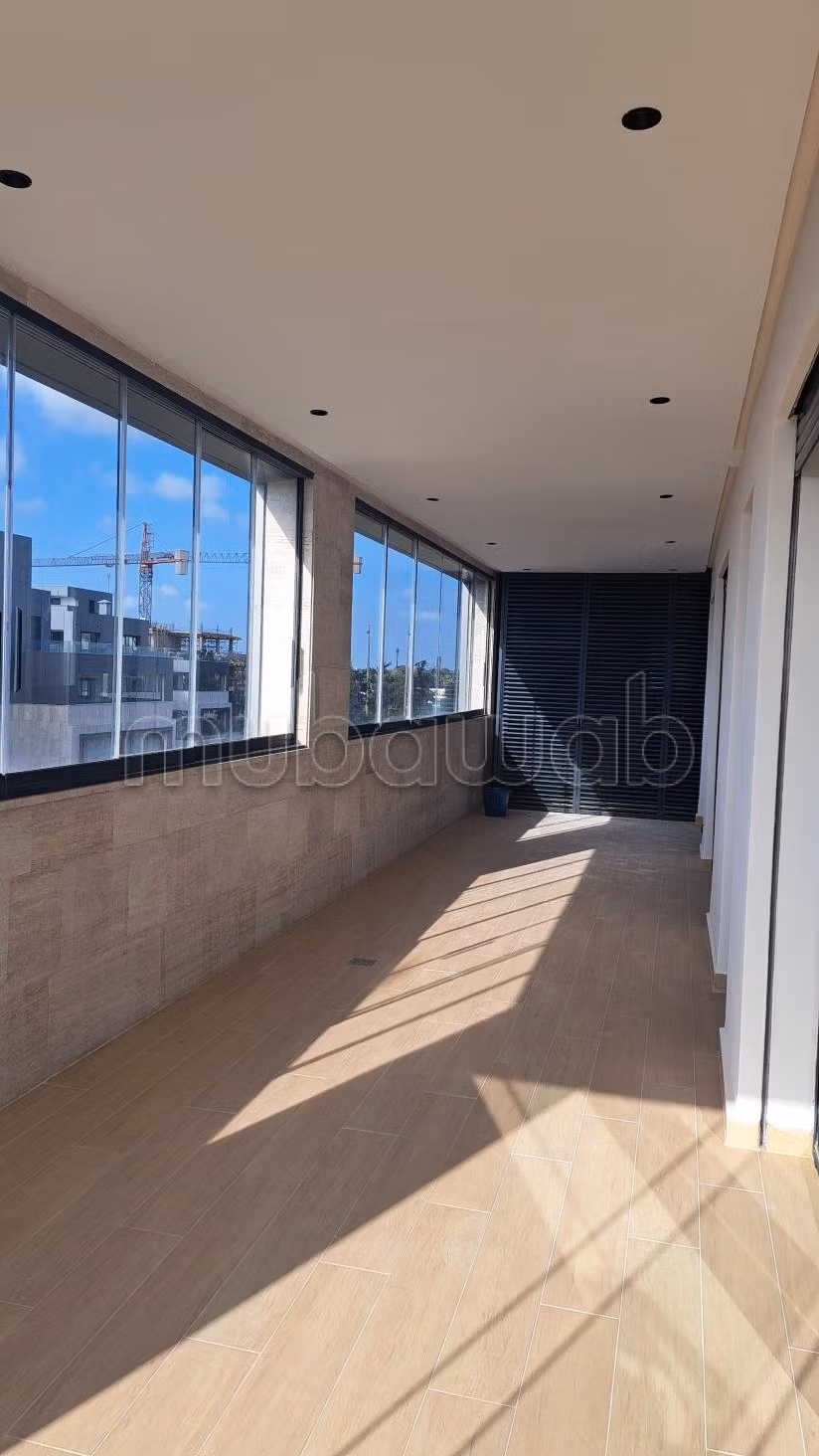 Loue Appart Haut Standing Neuf 150 m2, Souissi