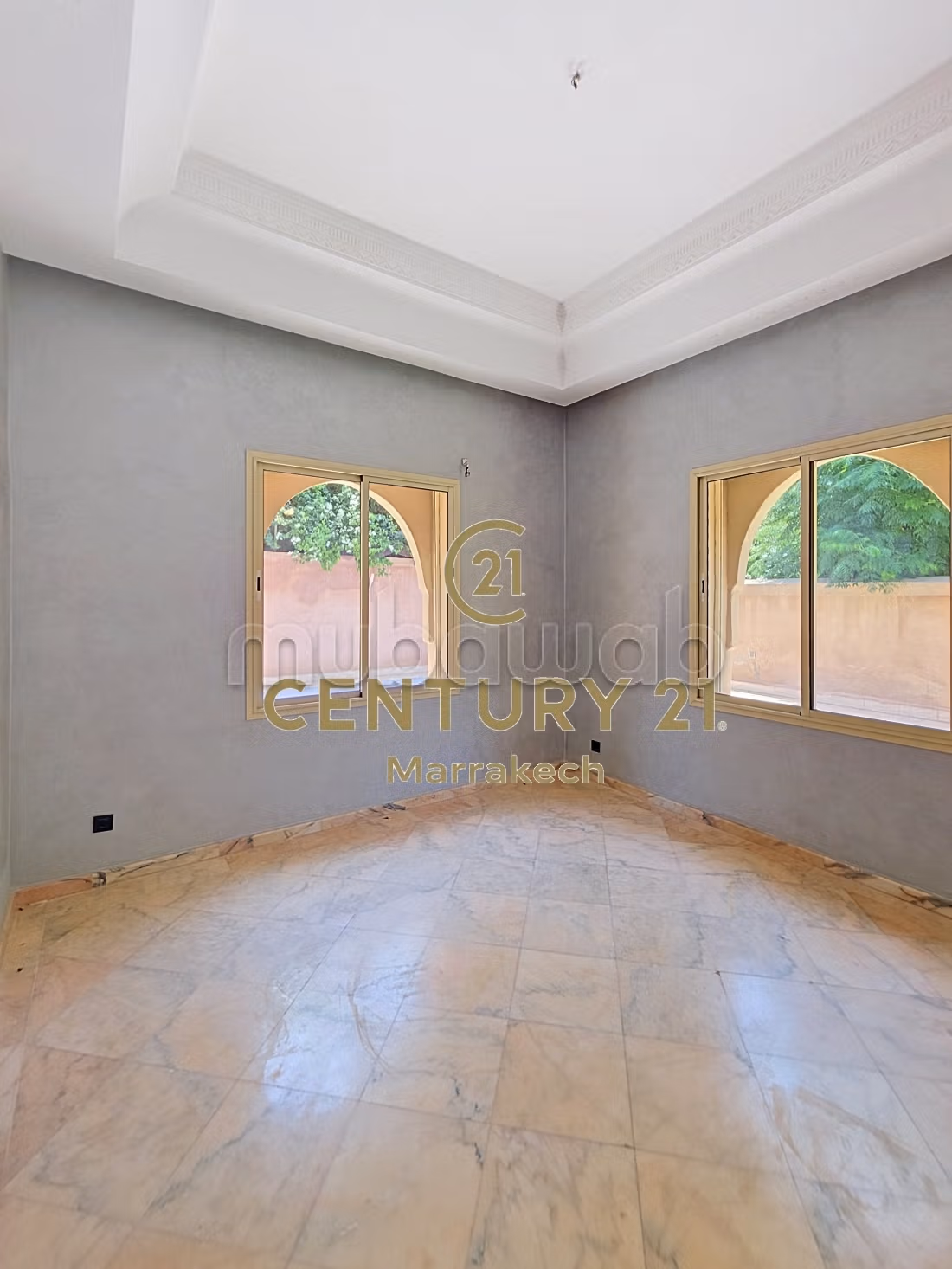 Villa with traditional charm, pool, and hammam