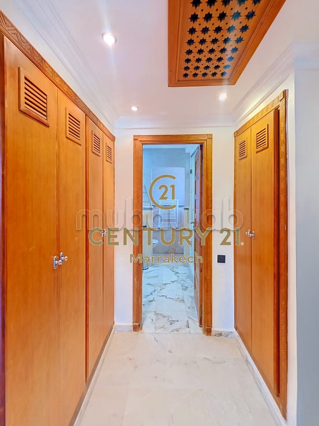 Villa with traditional charm, pool, and hammam