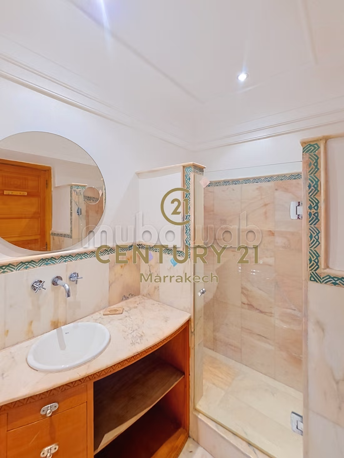 Villa with traditional charm, pool, and hammam