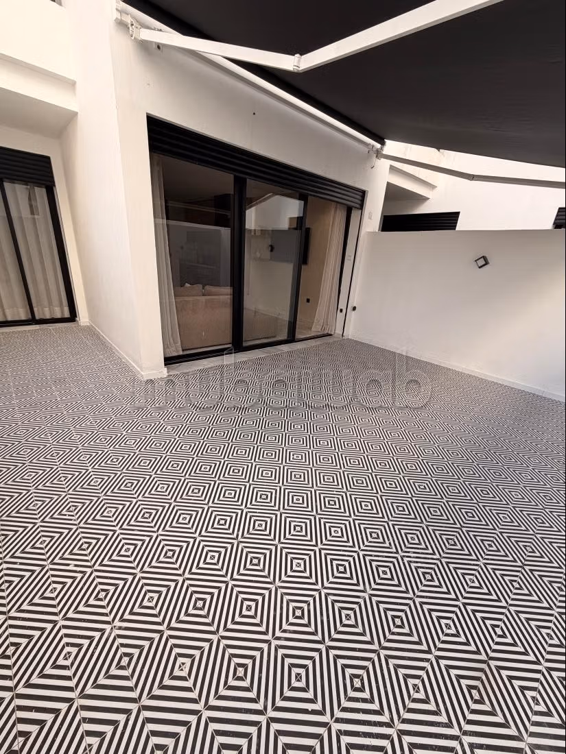 Magnifico studio con terrazza