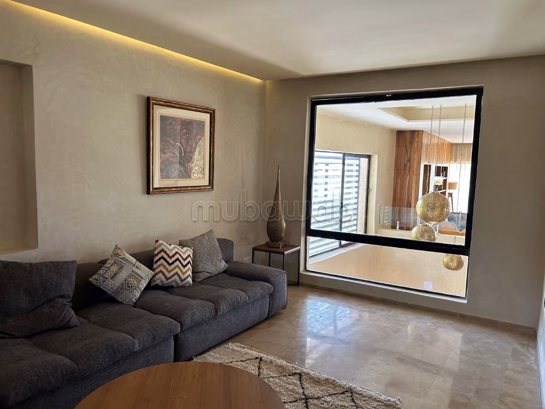 Luxevilla te huur aan de Route de Tahanaout. Oppervlakte 400 m². Goed ingericht