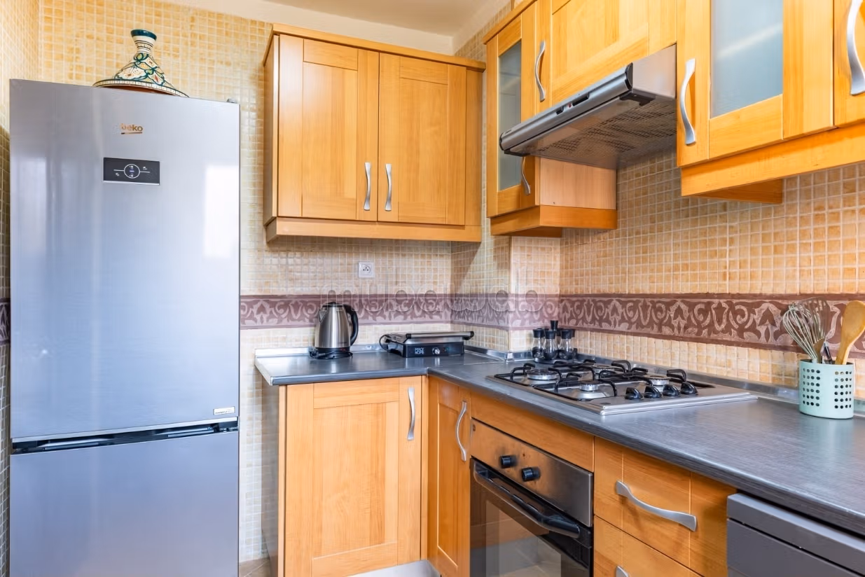 Appartamento con 1 camera da letto al piano giardino in vendita in via Fès, piscina comune