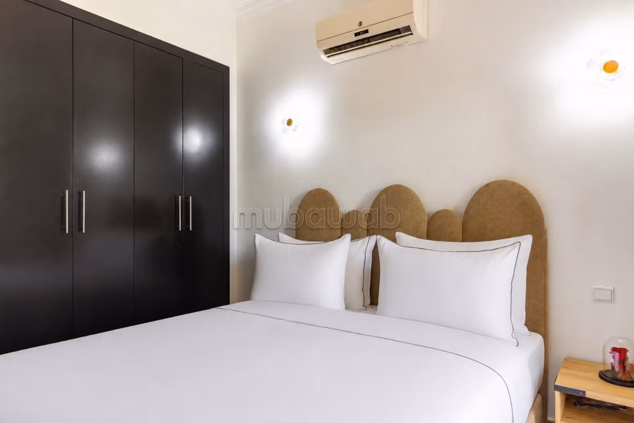 Appartamento con 1 camera da letto al piano giardino in vendita in via Fès, piscina comune