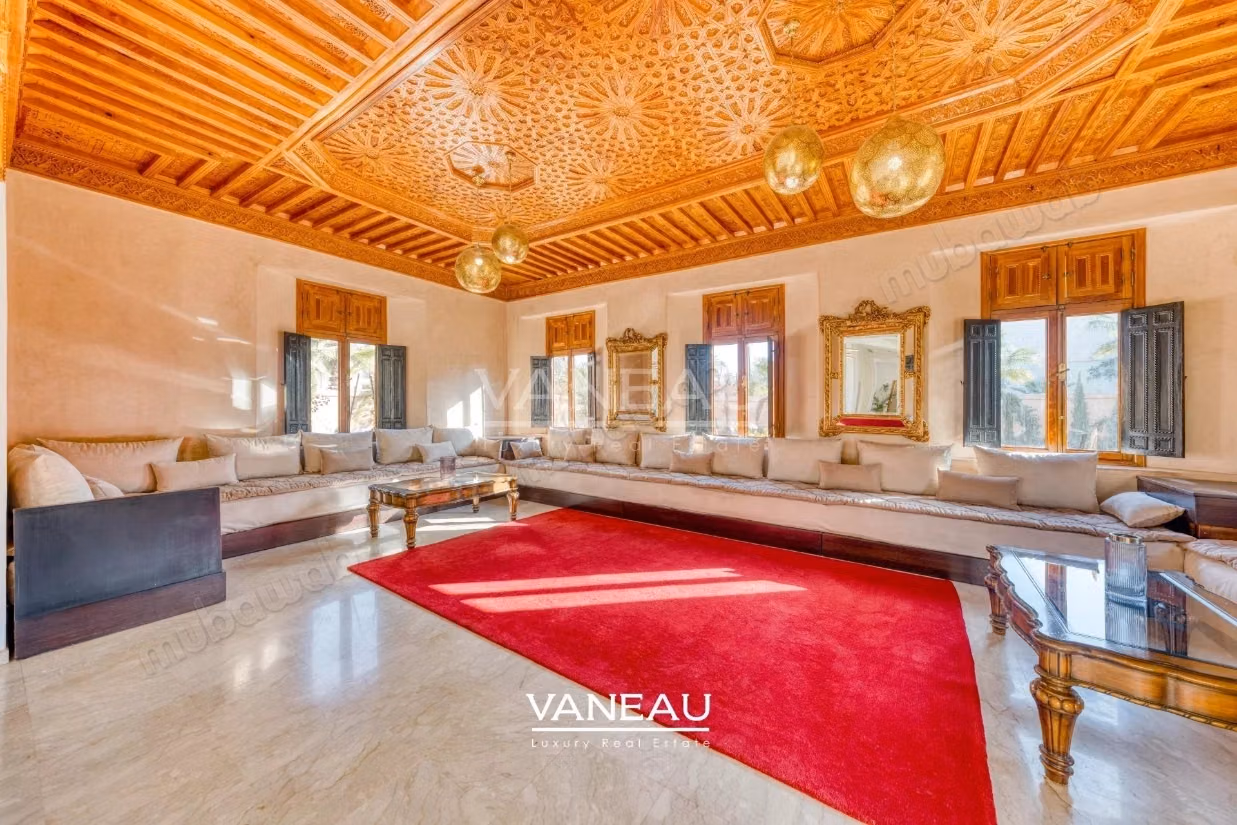 Sompteuse villa nichée au coeur de la Palmeraie