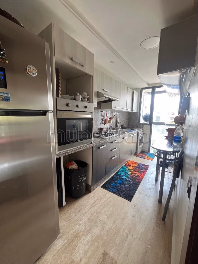 Appartamento arredato con 3 camere in affitto a Dar Bouazz