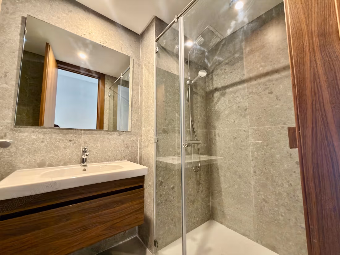 Appartement deux chambres non meublé a louer 
CFC